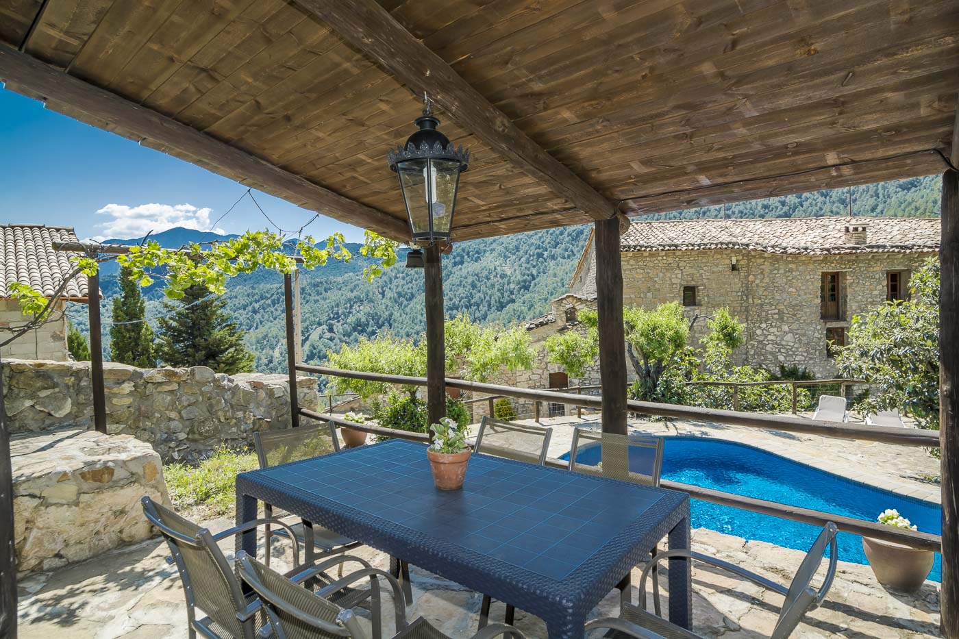 Furnished porch overlooking pool